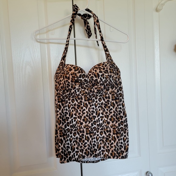 Victoria’s Secret Leopard Bra Top - Picture 2 of 5